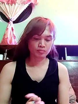 QueenSoreal online show from 10/19/25, 04:07