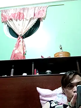 QueenSoreal online show from 11/17/25, 11:38