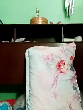 QueenSoreal online show from 04/04/26, 05:43