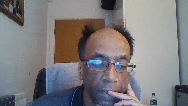 rauncher1 online show from 10/06/25, 09:40
