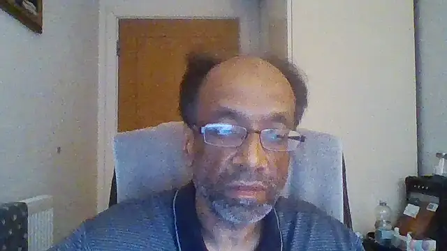 Snapshot of rauncher1 chatting on 11/04/25, 09:19 rauncher1 online show from 11/04/25, 09:19