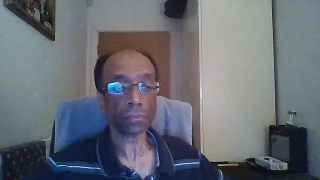 Snapshot of rauncher1 chatting on 11/08/25, 09:24 rauncher1 online show from 11/08/25, 09:24