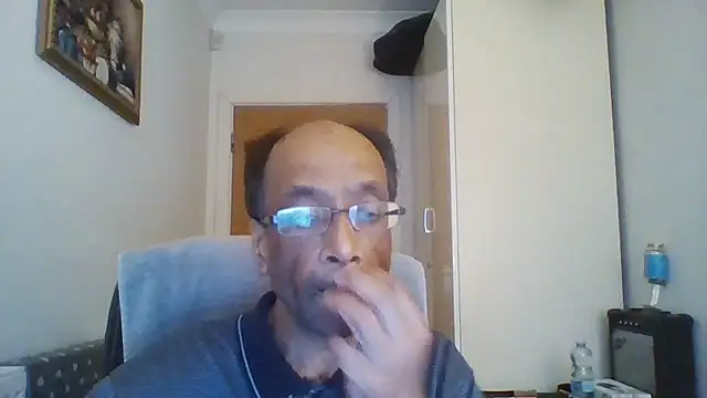 Snapshot of rauncher1 chatting on 11/13/25, 10:03 rauncher1 online show from 11/13/25, 10:03