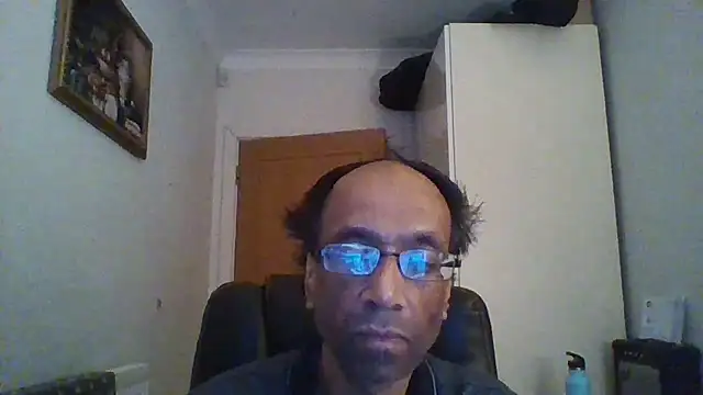 rauncher1 online show from 12/18/25, 09:59