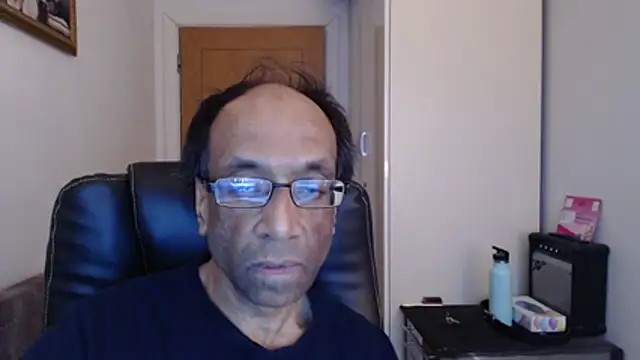 Snapshot of rauncher1 chatting on 04/23/26, 08:46 rauncher1 online show from 04/23/26, 08:46