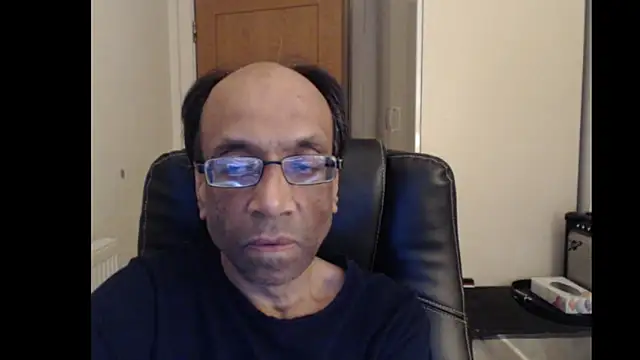 Snapshot of rauncher1 chatting on 04/28/26, 10:15 rauncher1 online show from 04/28/26, 10:15