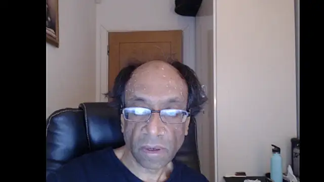 Snapshot of rauncher1 chatting on 06/12/26, 08:02 rauncher1 online show from 06/12/26, 08:02