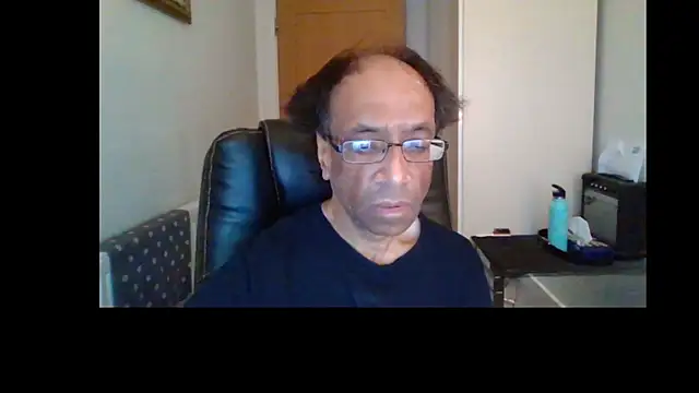 Snapshot of rauncher1 chatting on 06/13/26, 08:45 rauncher1 online show from 06/13/26, 08:45