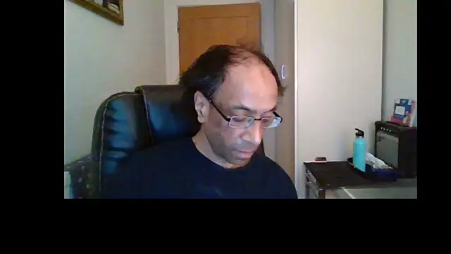 Snapshot of rauncher1 chatting on 06/29/26, 08:31 rauncher1 online show from 06/29/26, 08:31