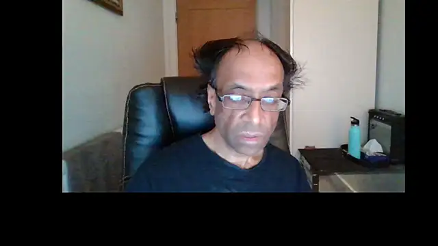 Snapshot of rauncher1 chatting on 07/16/26, 08:20 rauncher1 online show from 07/16/26, 08:20