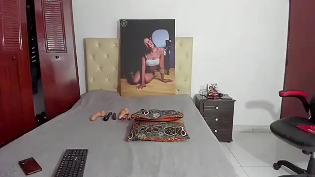 LUISSA  online show from 02/09/25, 03:45