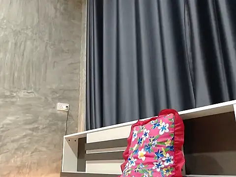 Snapshot of nareethai chatting on 12/21/24, 11:01 nareethai online show from 12/21/24, 11:01