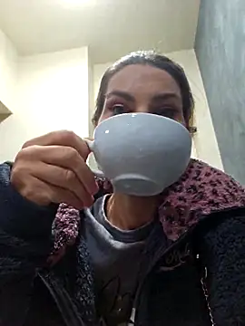 FeliciaKrige online show from 10/01/25, 08:15