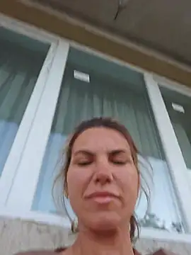 Snapshot of FeliciaKrige chatting on 06/16/26, 05:48 FeliciaKrige online show from 06/16/26, 05:48