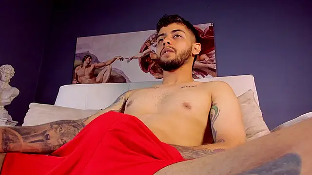 Snapshot of alessandro_duty chatting on 12/20/24, 12:41 alessandro duty online show from 12/20/24, 12:41