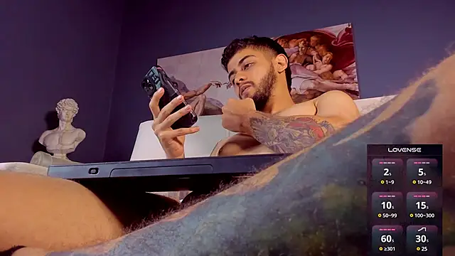 Snapshot of alessandro_duty chatting on 12/21/24, 11:45 alessandro duty online show from 12/21/24, 11:45