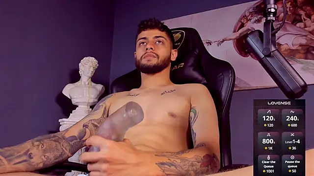 Snapshot of alessandro_duty chatting on 01/06/25, 11:52 alessandro duty online show from 01/06/25, 11:52