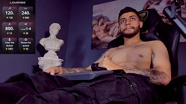 Snapshot of alessandro_duty chatting on 03/05/25, 12:59 alessandro duty online show from 03/05/25, 12:59