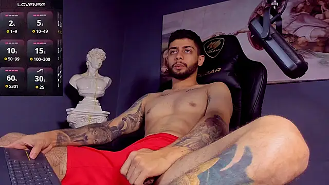 Snapshot of alessandro_duty chatting on 03/12/25, 01:03 alessandro duty online show from 03/12/25, 01:03