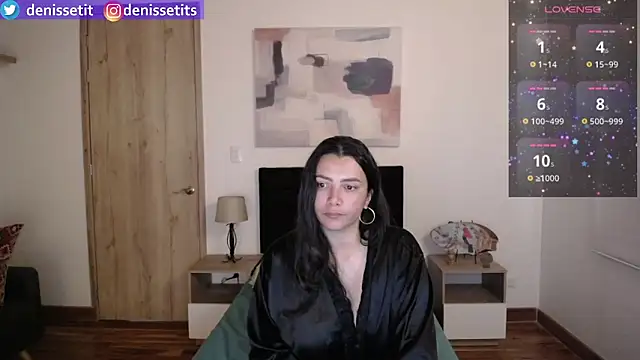 Snapshot of DenisseTits chatting on 01/29/25, 08:25 DenisseTits online show from 01/29/25, 08:25