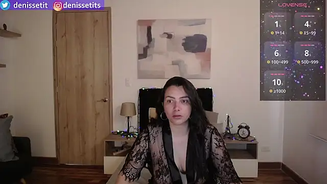 Snapshot of DenisseTits chatting on 03/06/25, 08:05 DenisseTits online show from 03/06/25, 08:05