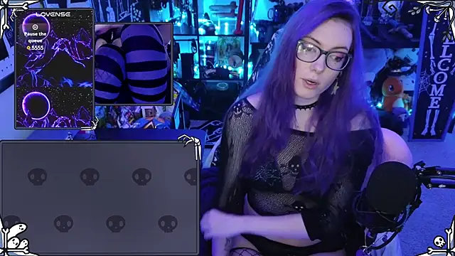 AnneSao online show from 12/30/24, 12:00