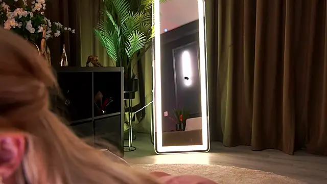 MissEmaDivine online show from 05/23/26, 02:32