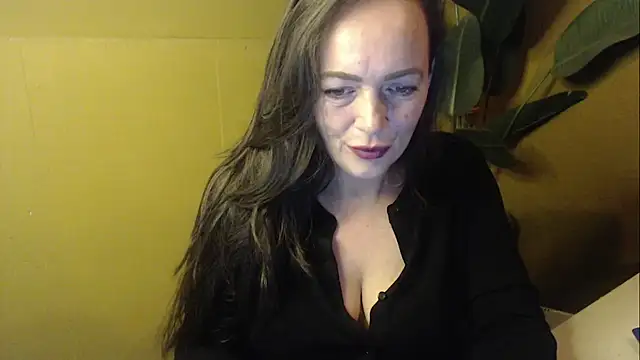 cloe85nl online show from 02/18/26, 08:43