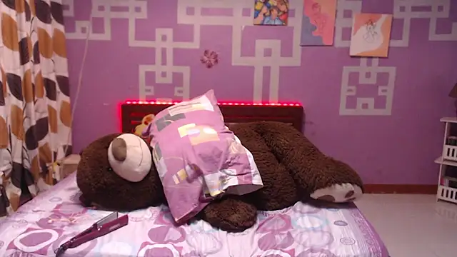 Snapshot of Sweety_Aria chatting on 10/21/25, 04:57 Sweety Aria online show from 10/21/25, 04:57