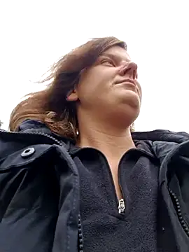 Snapshot of Cutegirlforyou chatting on 10/13/25, 10:37 Cutegirlforyou online show from 10/13/25, 10:37