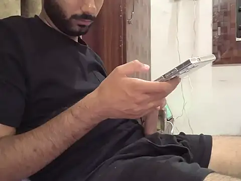 Snapshot of brownie_cake_cb chatting on 10/07/25, 01:52 brownie cake cb online show from 10/07/25, 01:52