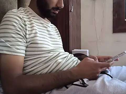 Snapshot of brownie_cake_cb chatting on 10/12/25, 05:39 brownie cake cb online show from 10/12/25, 05:39