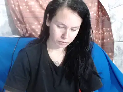 Snapshot of Venusluxodomme chatting on 10/14/25, 12:50 Venusluxodomme online show from 10/14/25, 12:50