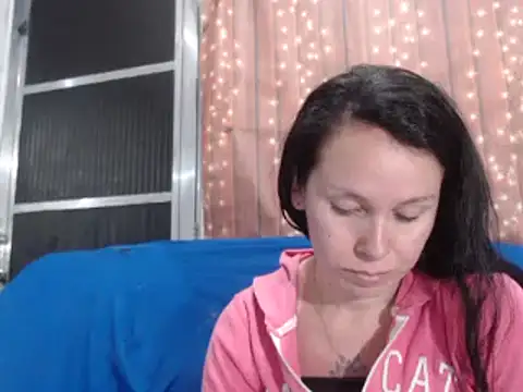 Venusluxodomme online show from 04/14/26, 01:00