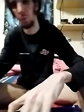 Snapshot of Prehi1 chatting on 10/17/25, 09:56 Prehi1 online show from 10/17/25, 09:56