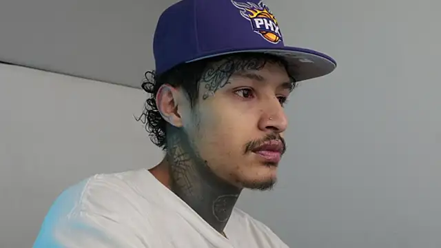 trieone online show from 02/28/25, 04:21