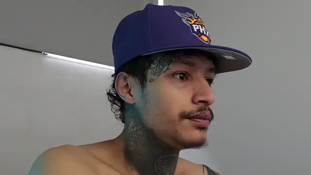 trieone online show from 02/28/25, 05:26