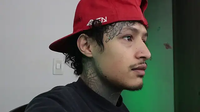 trieone online show from 12/15/25, 10:52