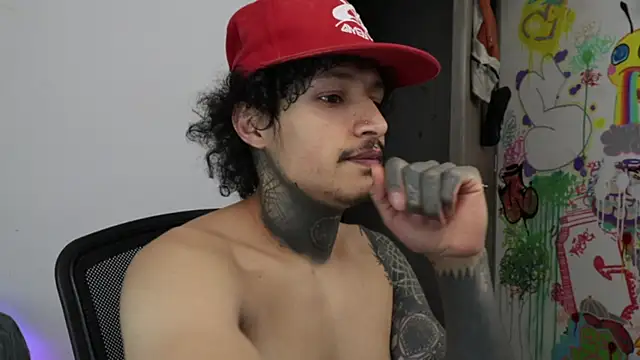 trieone online show from 02/19/26, 01:56