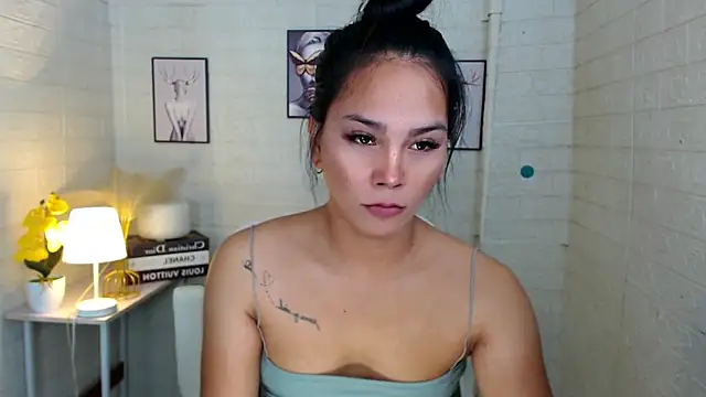 urnaughtydolly69 online show from 09/27/25, 11:54