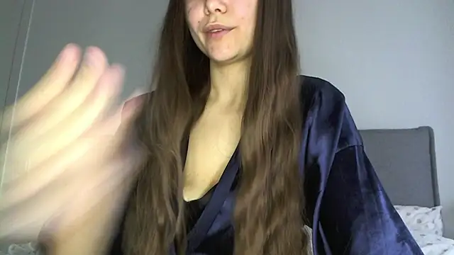 Snapshot of malinka_sweet19 chatting on 12/16/25, 07:46 malinka sweet19 online show from 12/16/25, 07:46