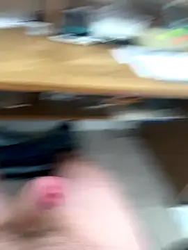 Snapshot of toyotagts chatting on 11/27/25, 05:04 toyotagts online show from 11/27/25, 05:04