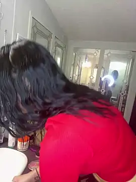 lolabunny9 online show from 01/05/25, 08:42