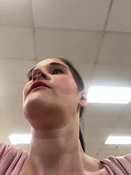 lolabunny9 online show from 02/28/25, 05:48