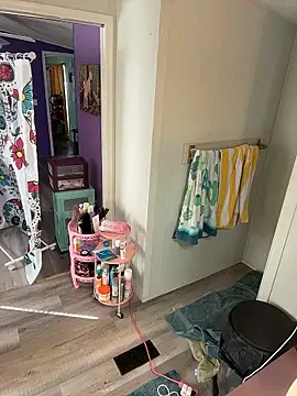 lolabunny9 online show from 01/11/26, 04:01