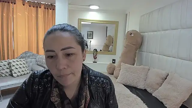 gaby trent online show from 12/16/25, 02:55