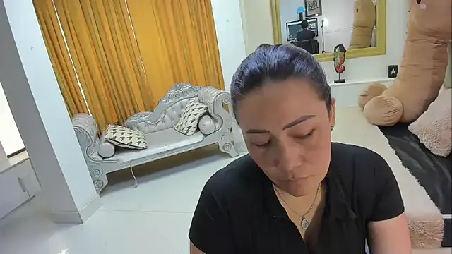 gaby trent online show from 04/30/26, 05:19