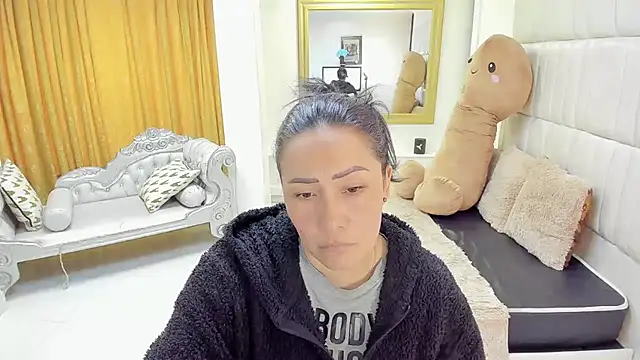 gaby trent online show from 05/11/26, 04:04