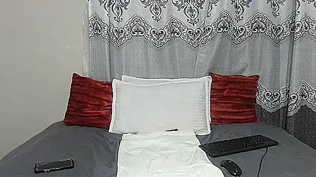 NikkyJigglesX online show from 10/04/25, 02:48