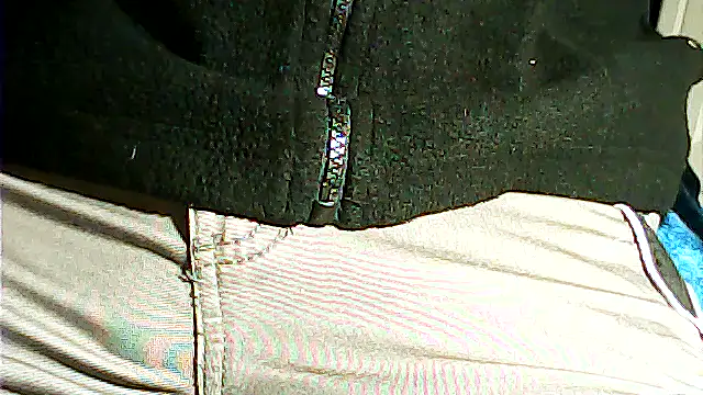 Snapshot of kalinixta chatting on 10/11/25, 04:49 kalinixta online show from 10/11/25, 04:49